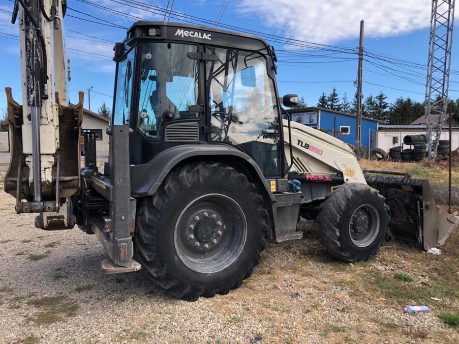 Inchiriez Buldoexcavator cu Operator  in Tandarei si Jud IL