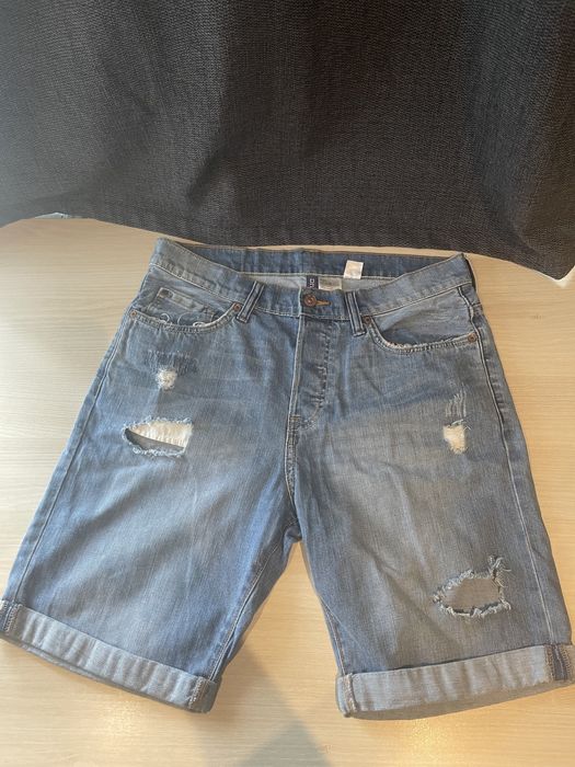 Blugi scurti H&M