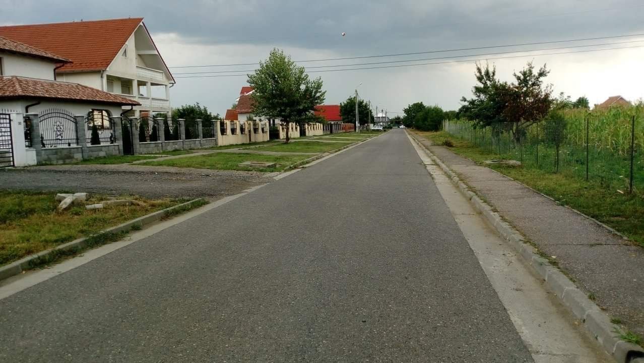 Vind teren intravilan 29 arii , pe Str.Caprioarei nr 30, in Satu Mare