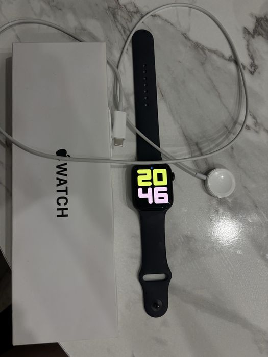 Apple Watch SE 2024, 44 mm, S-M
