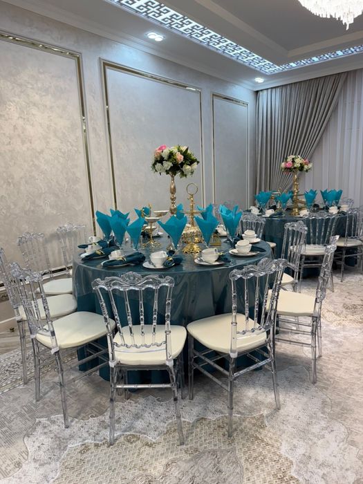 Столы и стулья с посуды