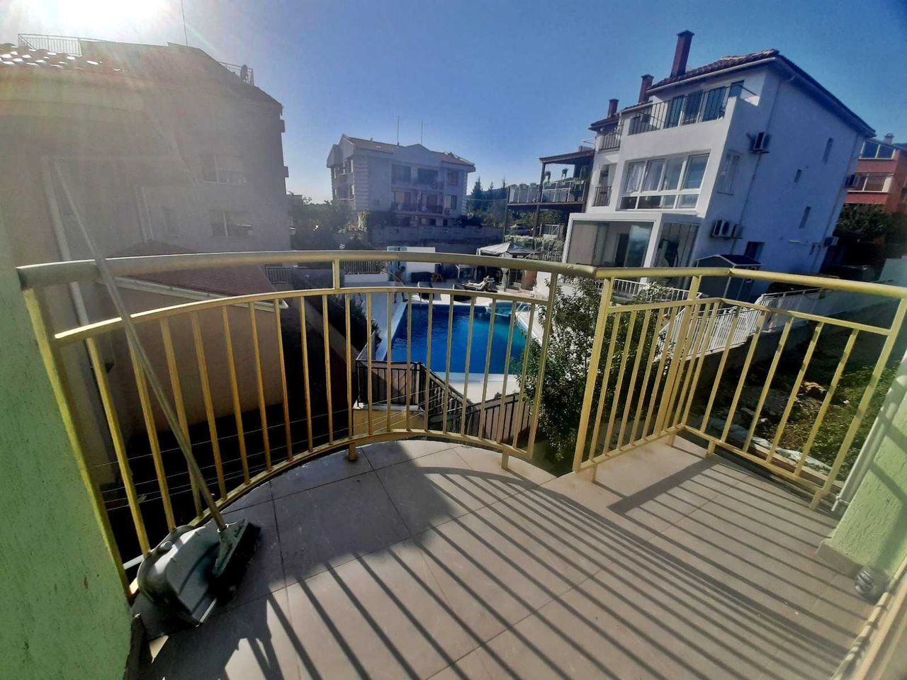 Продава се Двустаен апартамент в Свети Влас - 64 кв.м за 875 €/кв.м - Снимка #11
