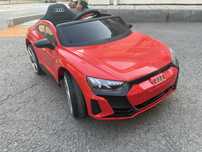 Акумулаторна кола Audi