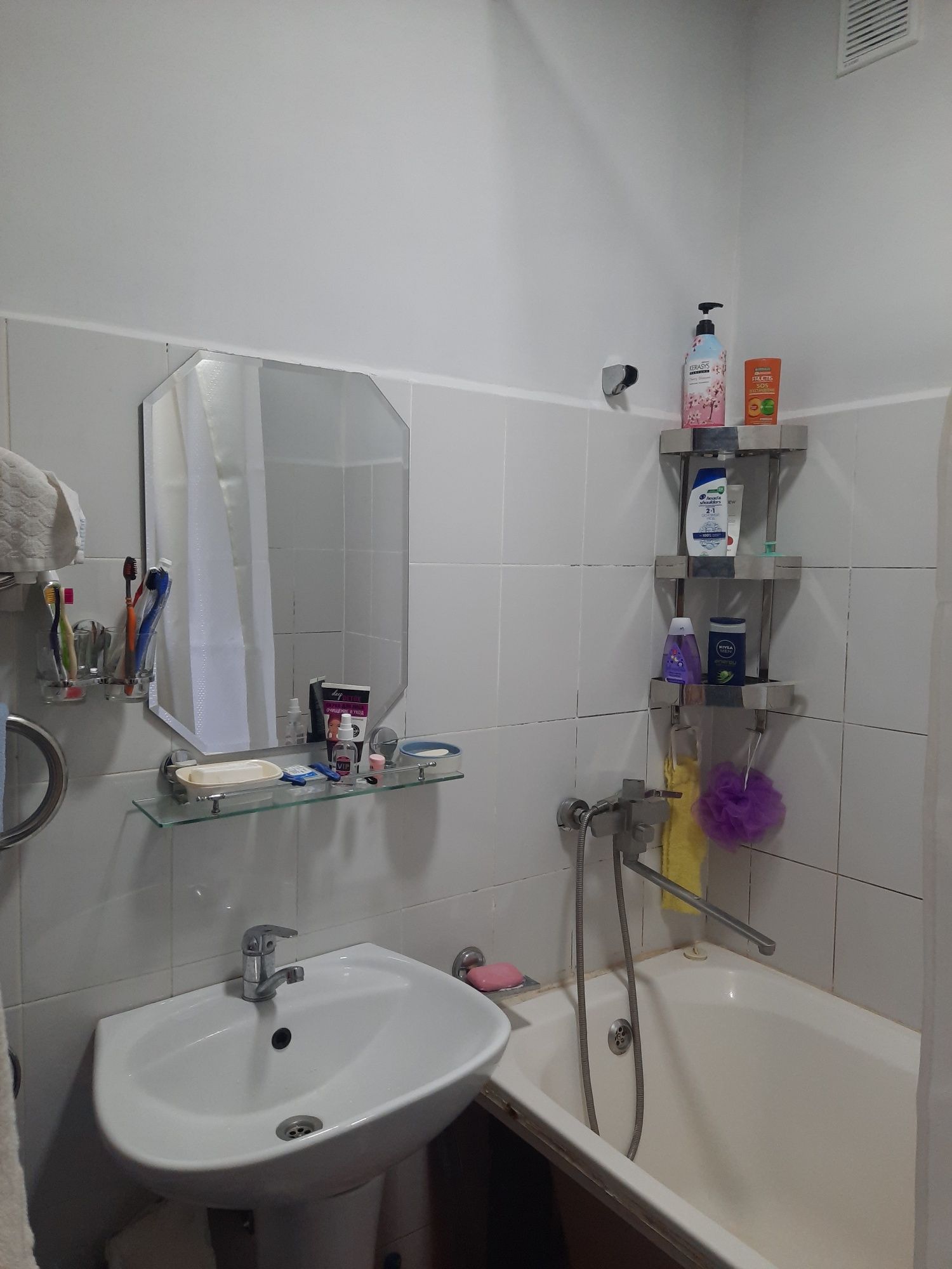 Продается 3-х комн.кв. в г. Чирчике 7 этажки.