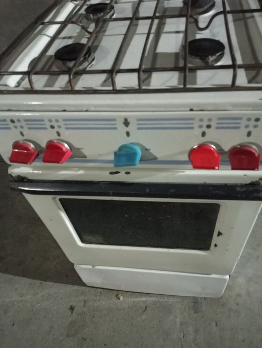 Газ плита  всё работает