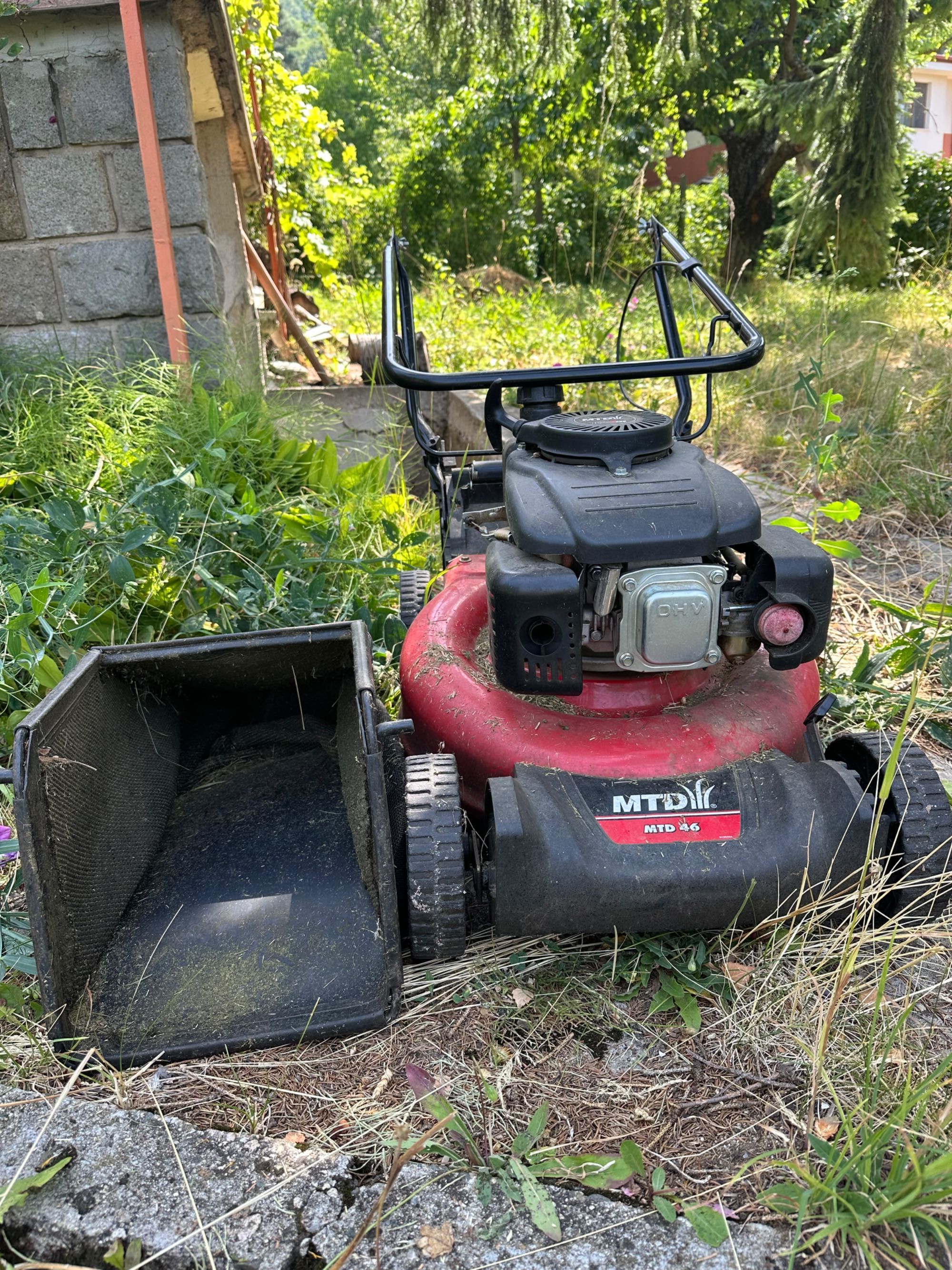 Бензинова косачка MTD 46