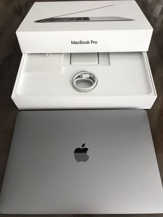 Apple MacBook Pro 13. Apple M1 Gray