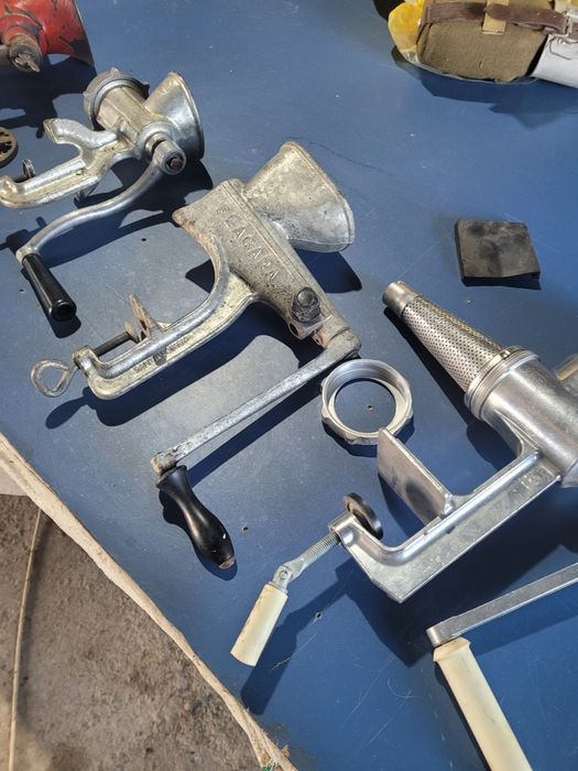 Mașina tocat carne vintage