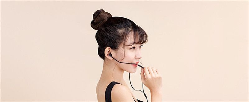 Xiaomi Mi Слушалки с микрофон In-Ear Headphones Basic сребристи