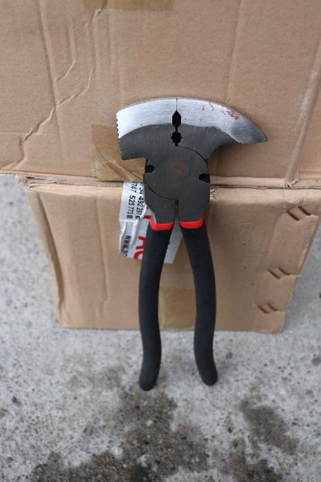 Cleste ciocan pentru gard electric