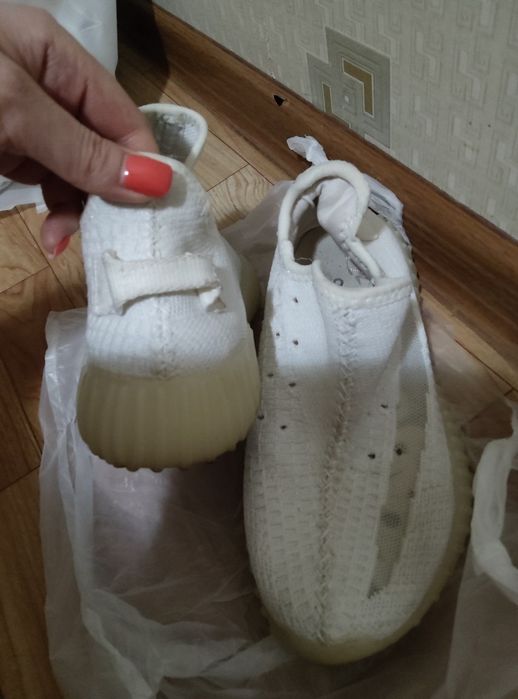 Кроссовки женские Adidas