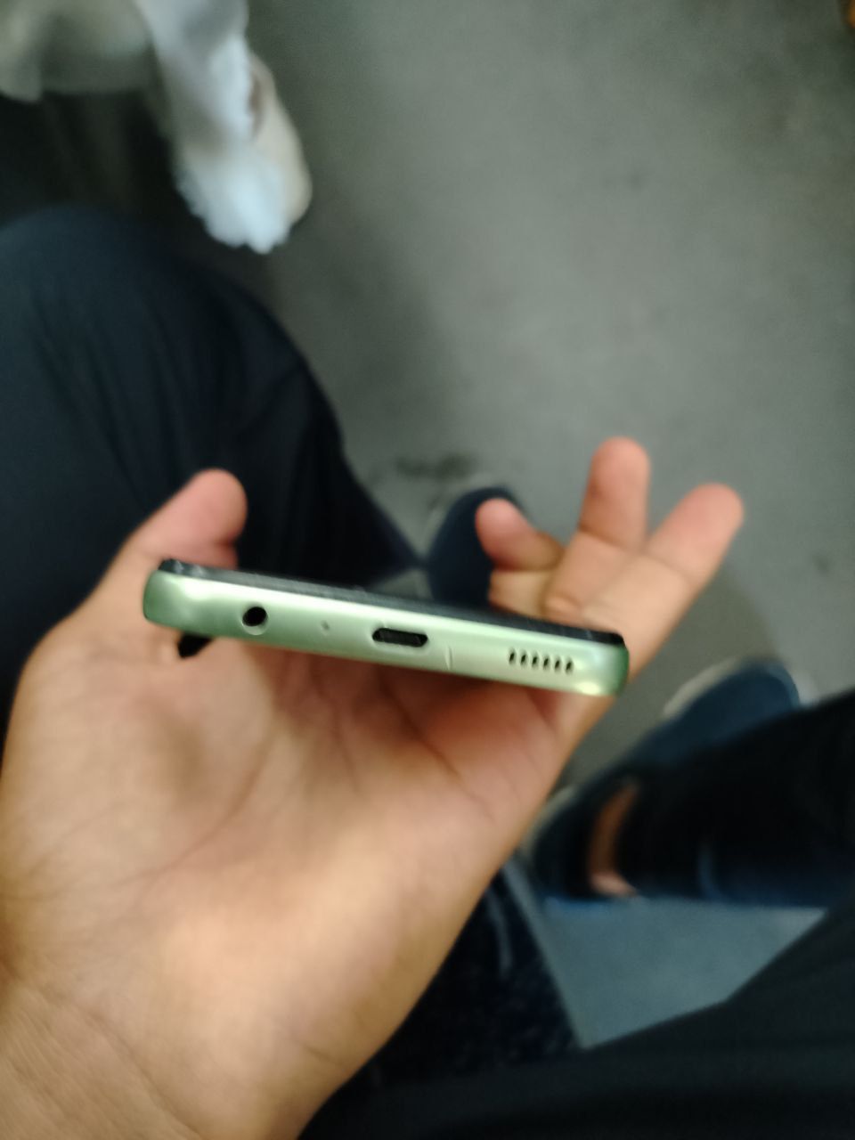 Samsung a24 128gb holati zor