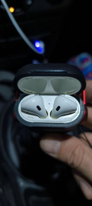 Продам наушники apple