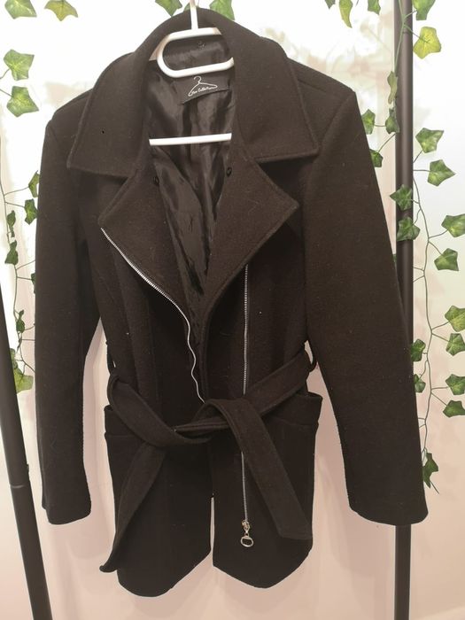 Palton negru superb cu fermoar