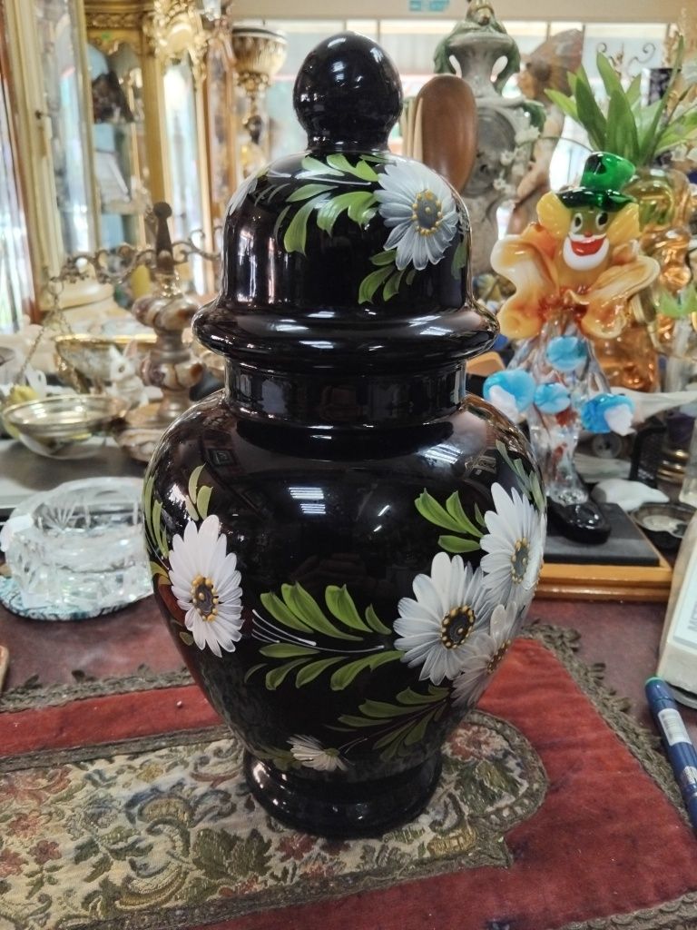 Уникална ваза в стил Арт Деко!