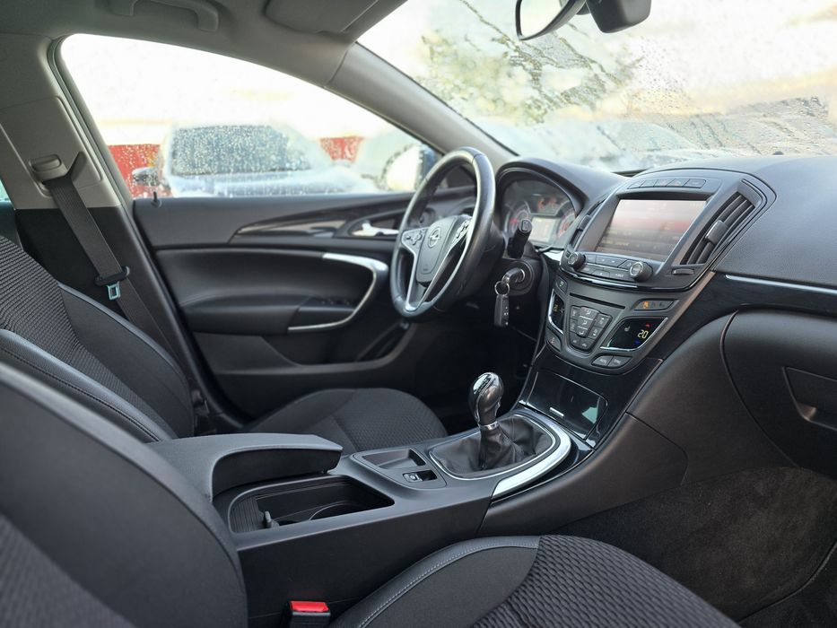 Opel Insignia Country Tourer 2.0crdi 4x4