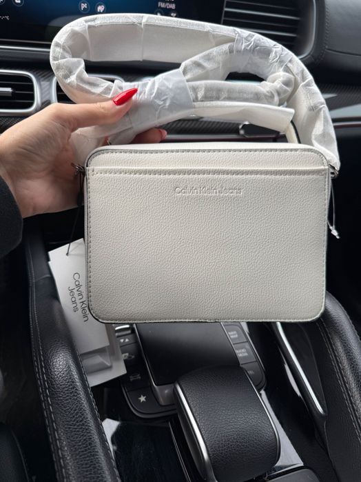 Дамска чанта Calvin Klein