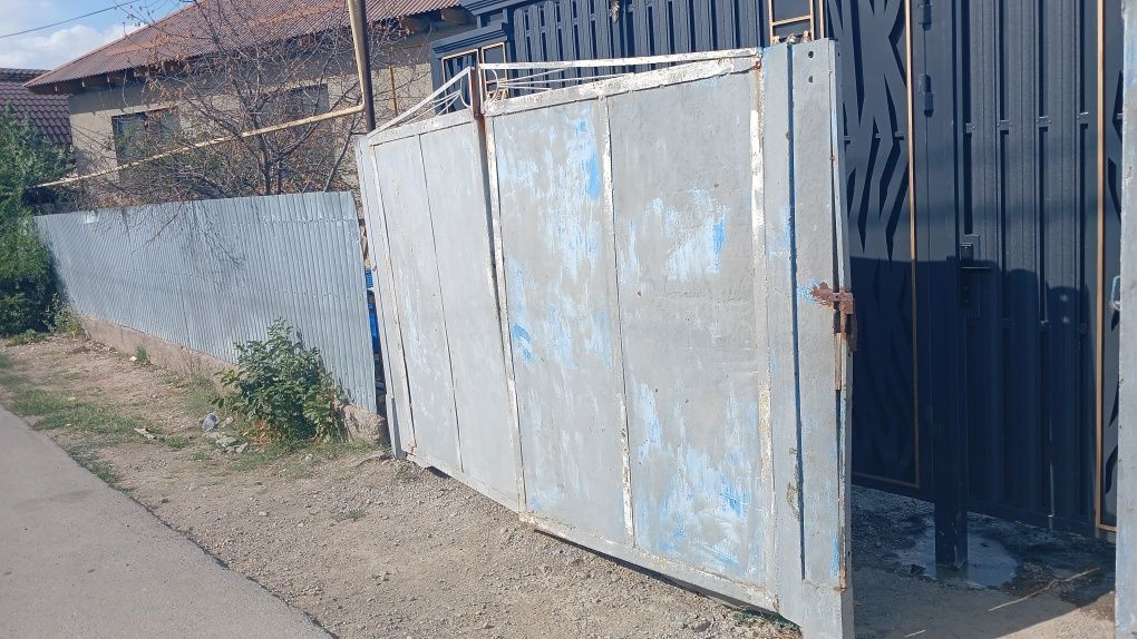 Продам ворота за 40000т