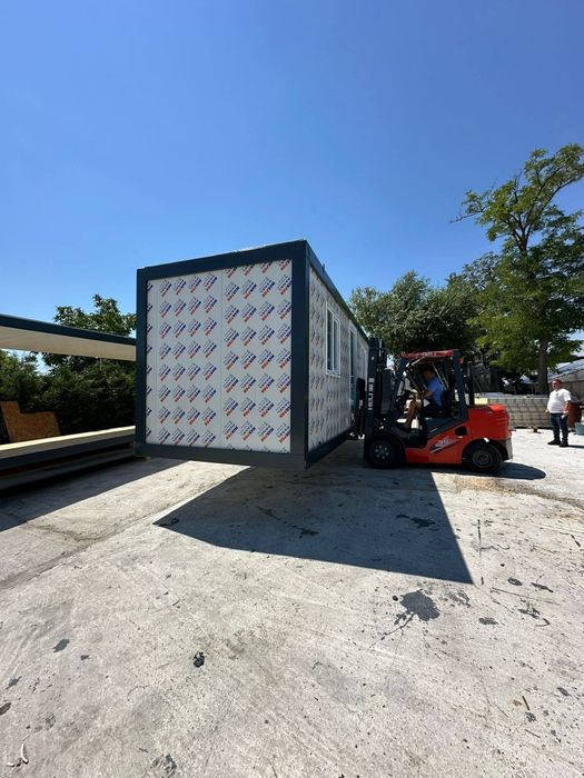 Vând containere standarde