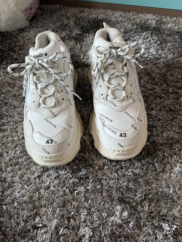 Маратонки balenciaga 43