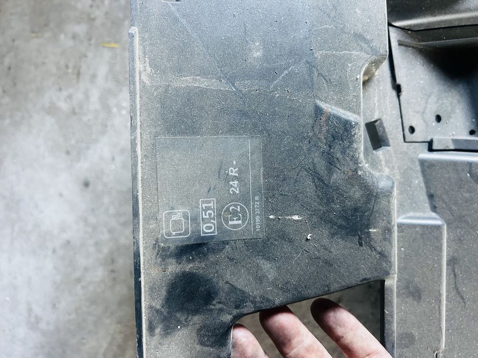 Предна Решетка за Renault Trafic3