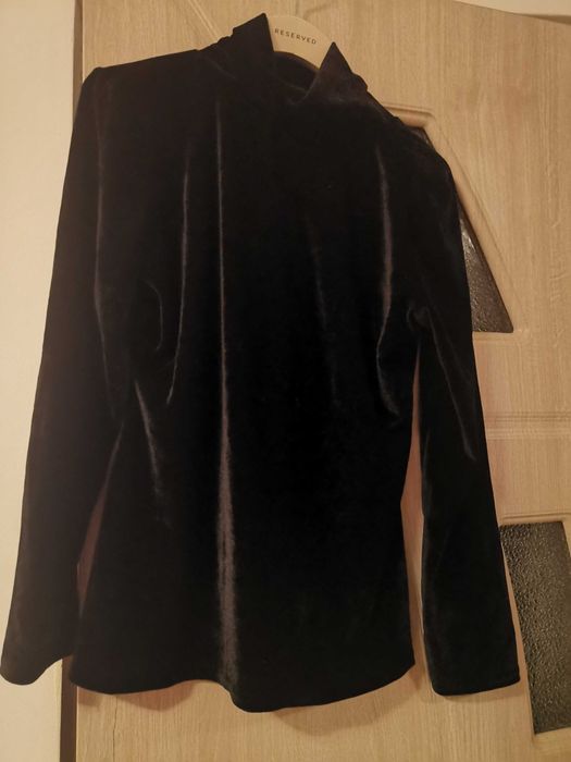 Bluza catifea cu guler inalt