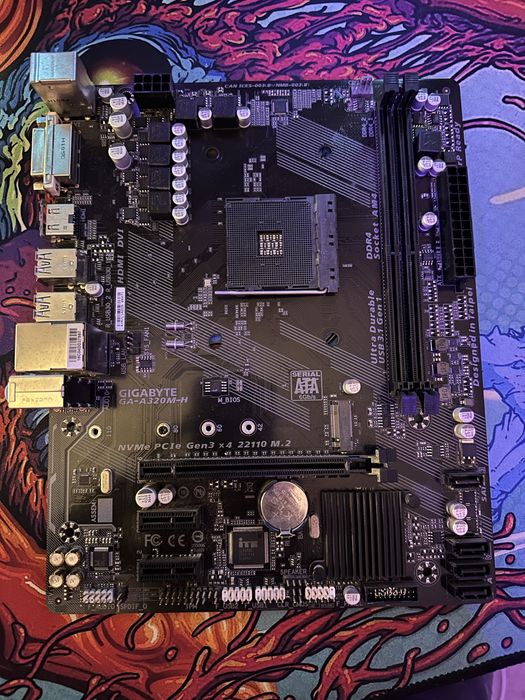 Placa de baza Gigabyte A320M-H