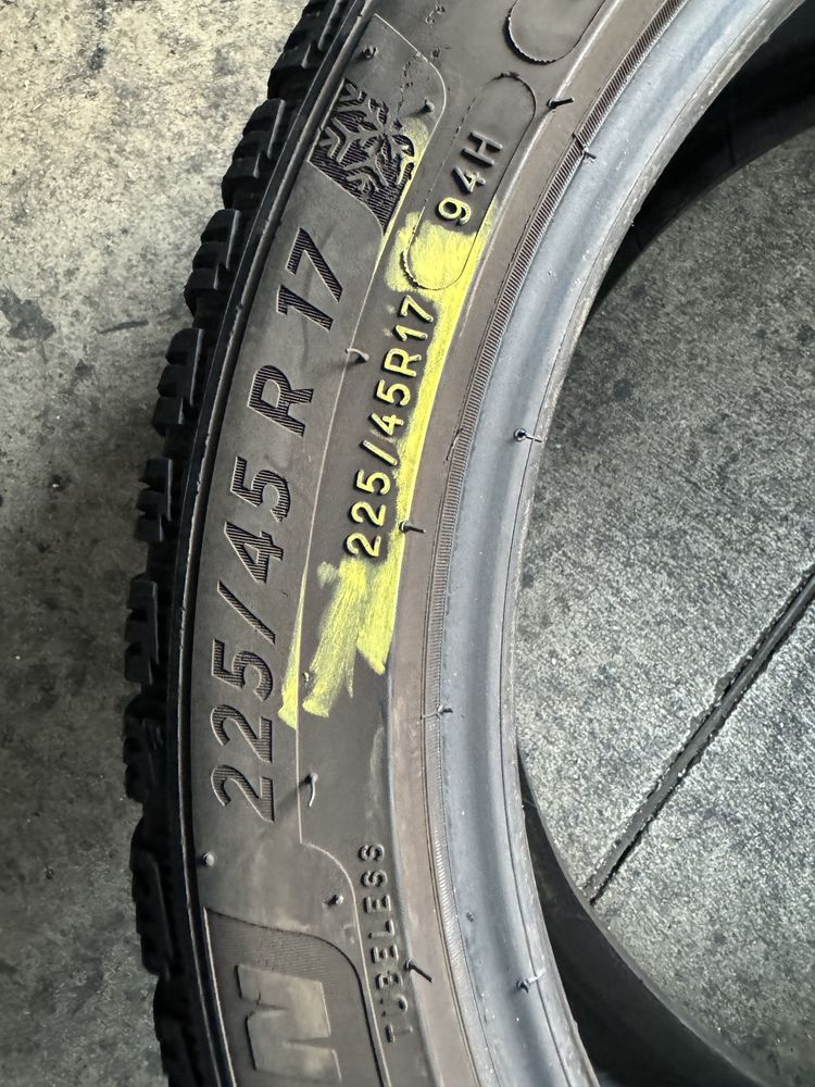 225/45/17 michelin m+s