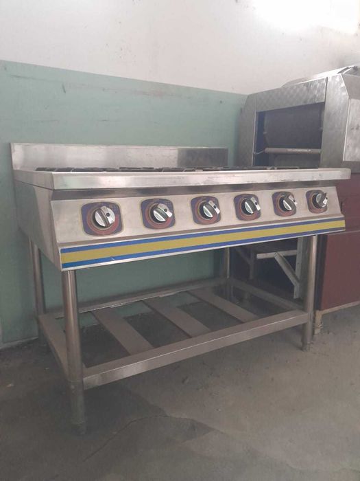 Газовая плита шестиконфорочная