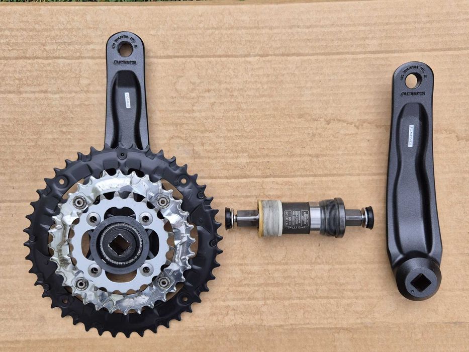 Angrenaj pedalier Shimano FC-M430/431 si ax BB-UN-26