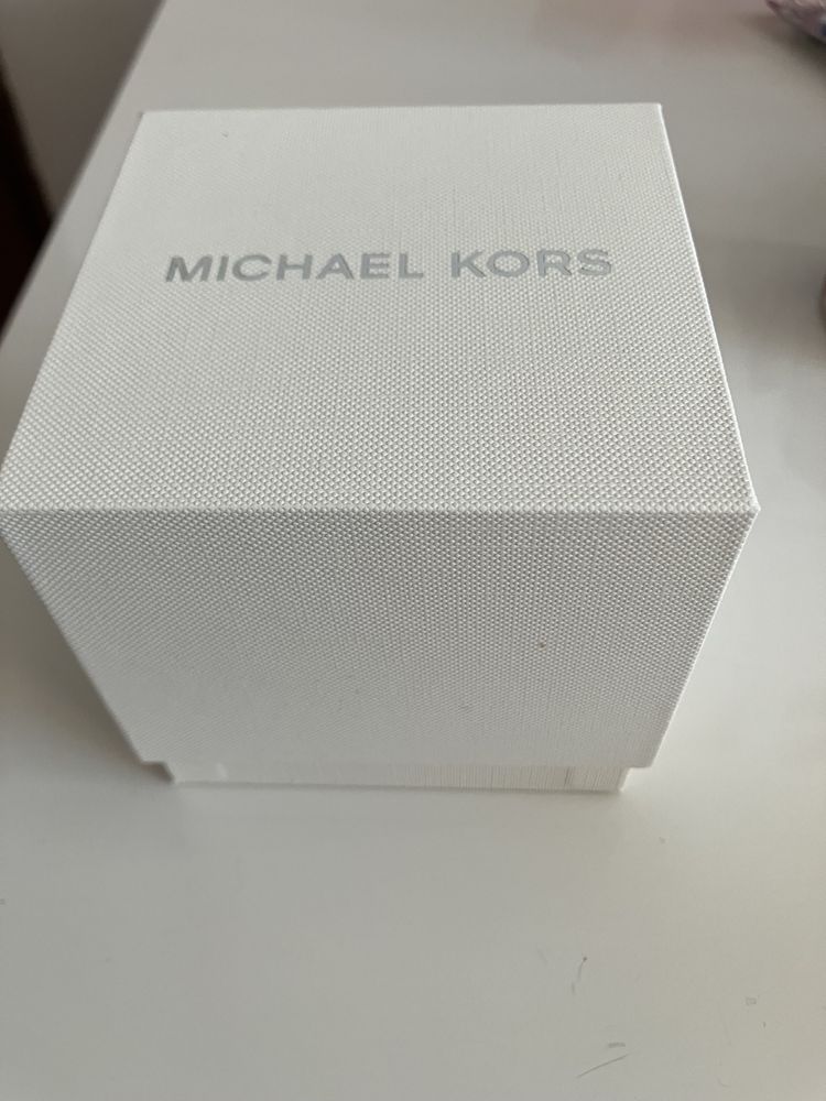 Ceas Michael Kors, cu cristale Wren