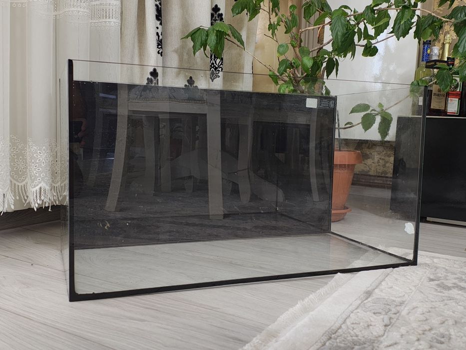 Acvariu complet cu toate accesoriile