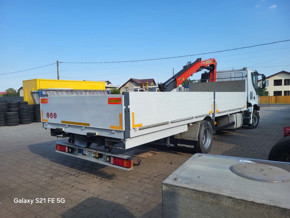 Camion cu macara Iveco Stralis