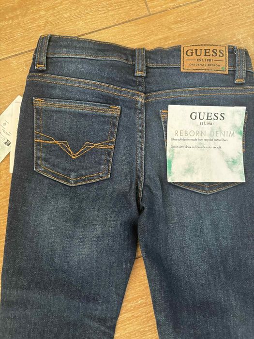 Детски дънки Guess