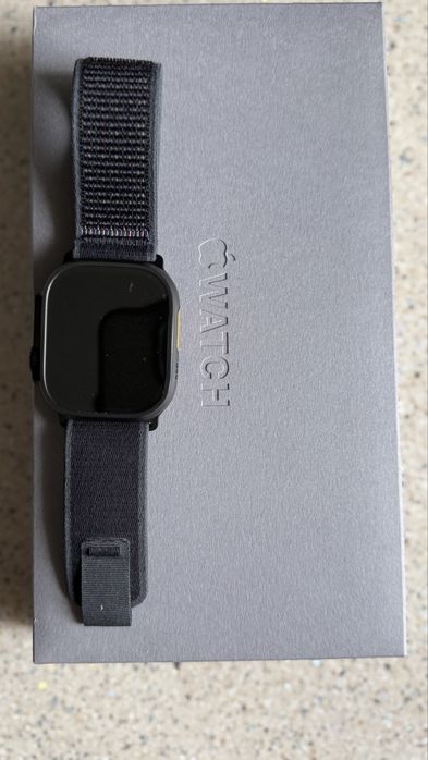 Apple watch ultra 2 Gps carcasa black titanium 49mm factura 4299 lei
