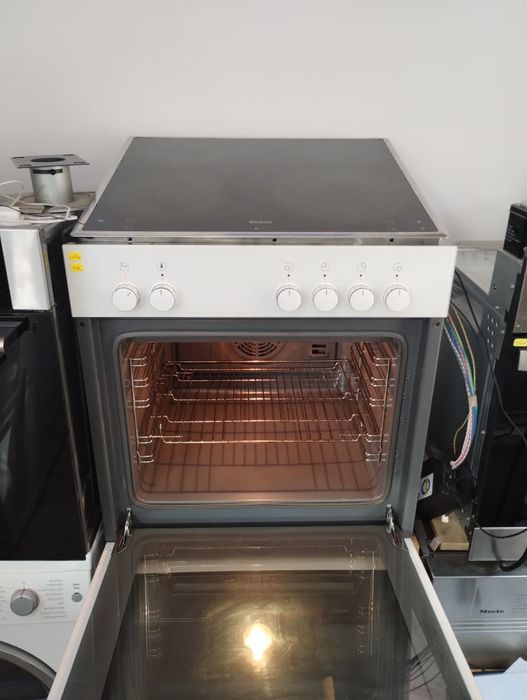 Фурна с плот BOSCH Maxi