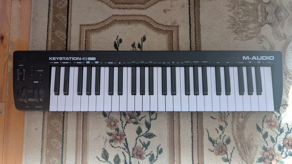 M Audio Keystation 49 Миди Клавиатура