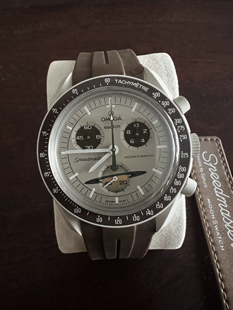Omega x Moonswatch Saturn оригинален часовник + допълнителна каишка