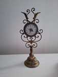 Vand un ceas vintage perfect functional,cupru/ bronz, cu baterie