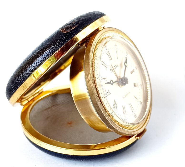 Немски туристически часовник -будилник в кожена табакера