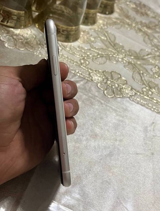 Iphone 11 64 84 yonks radnoy