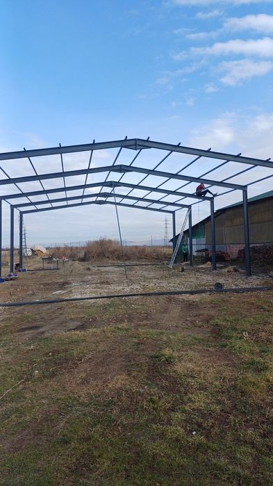 Producator de hale metalice
confectionate din EURO-PROFILE tip IPE
Con