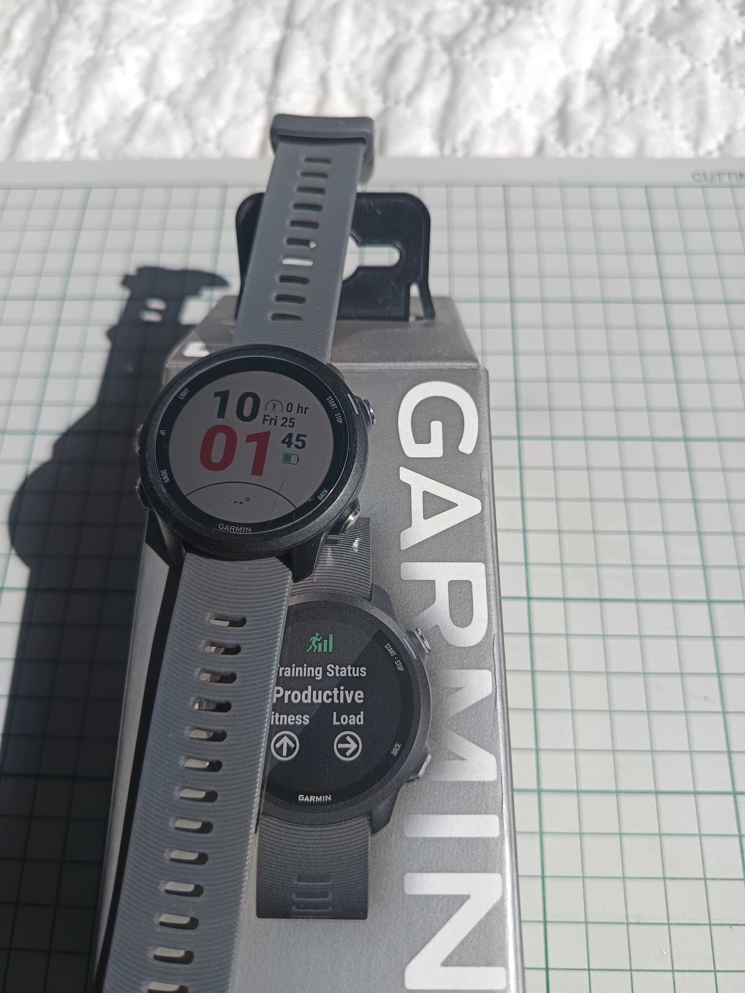 Garmin Forerunner 245, перфектно състояние