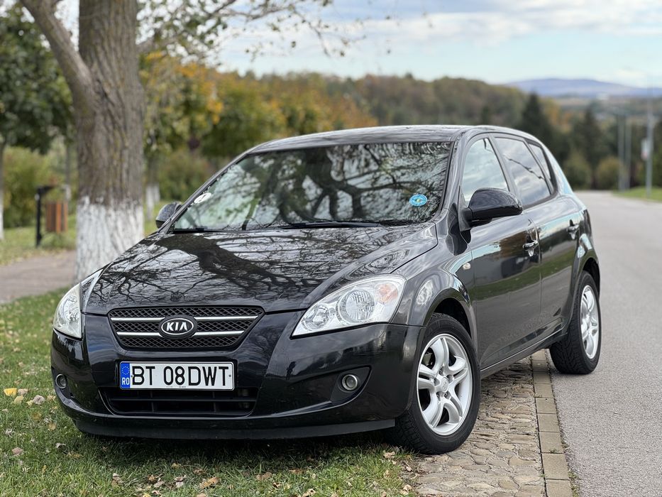 Kia ceed hatchback 1.6 CRDI