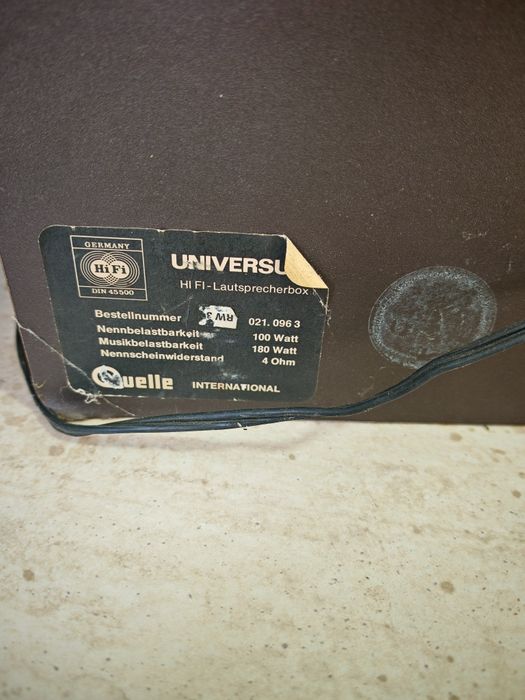 Boxe universum bas 25