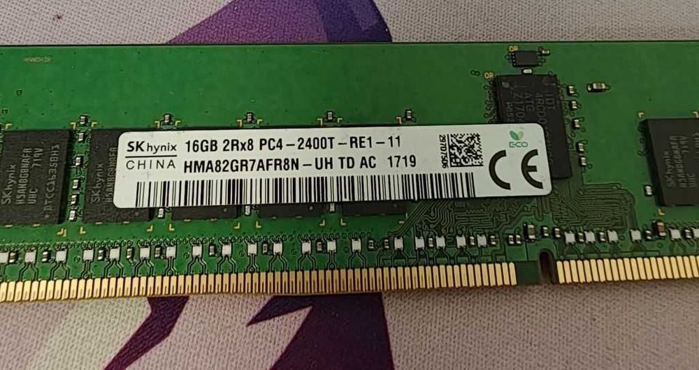 Vand Memorie RAM server SK hynix 16GB DDR4 ECC 2400MHz