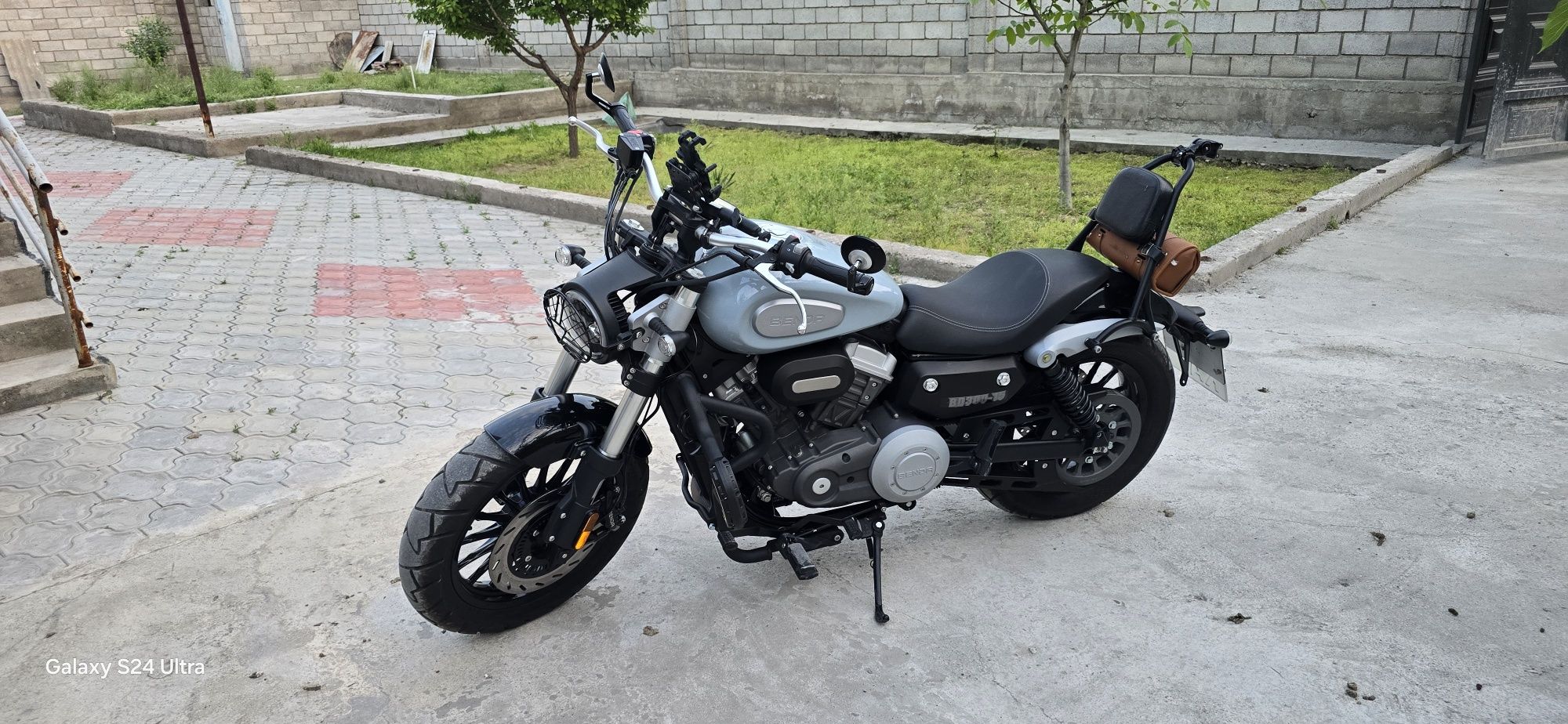 Moто крюзор BENDA 300