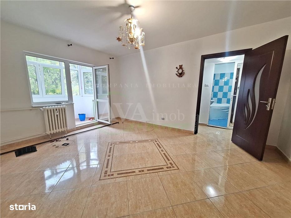 Apartament 2 camere semidecomandat, | Etaj 2, zona  Ura