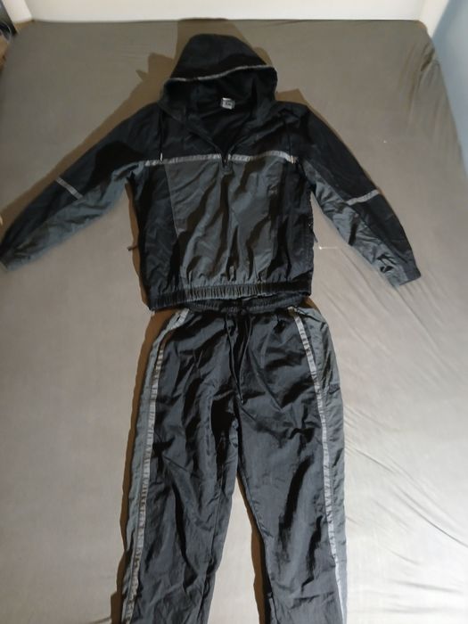 Nike оригинален шушлек комплект – M (горнище) / S (долнище) – отлично
