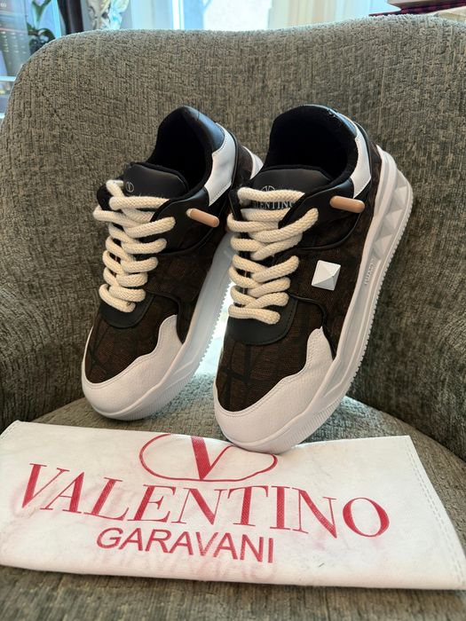 Adidasi Valentino Garavani  calitate top